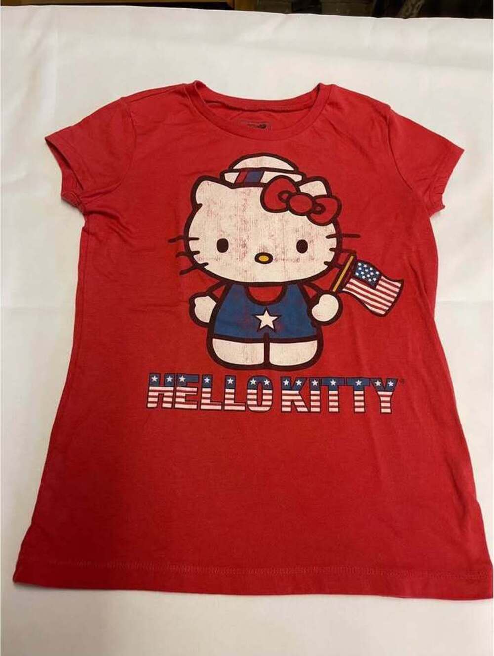 Old Navy Hello Kitty Girls L Red Patriotic USA Flag T-Shirt